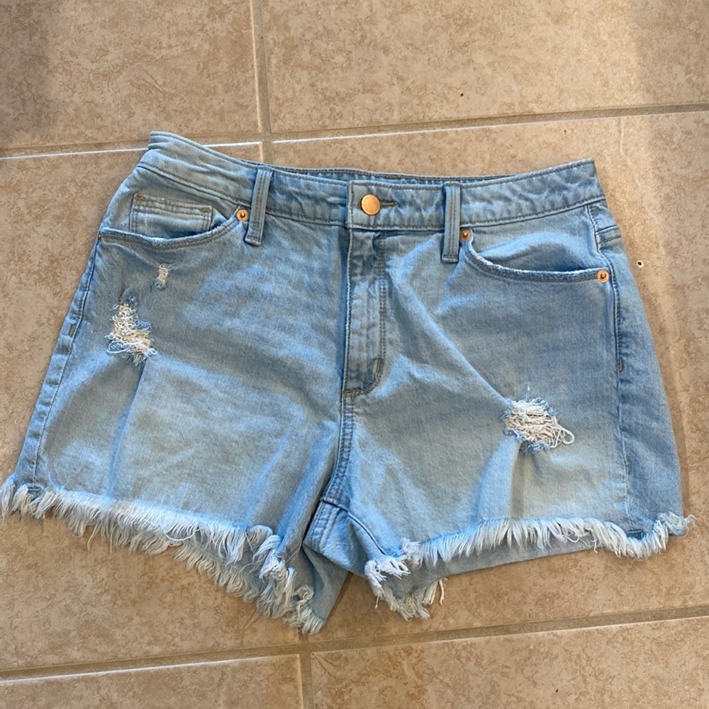 Light blue dressed jean shorts